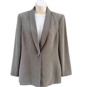 Le Suit Elegant Gray Blazer